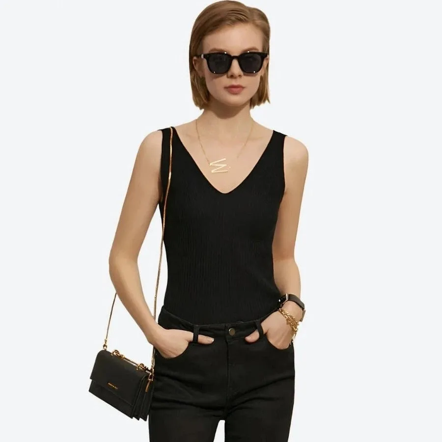 Chic Ribbed Knit Sleeveless V-Neck Tops