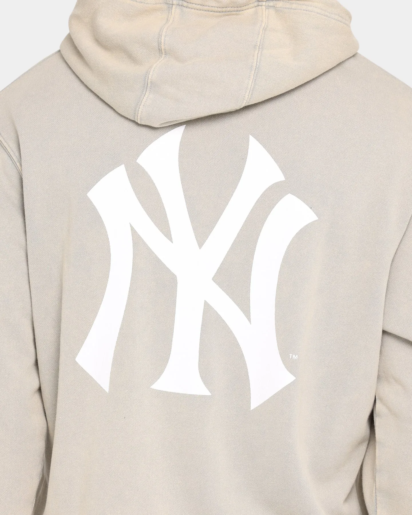 Majestic Athletic New York Yankees Duke Washed Hoodie Snow Wash Pale