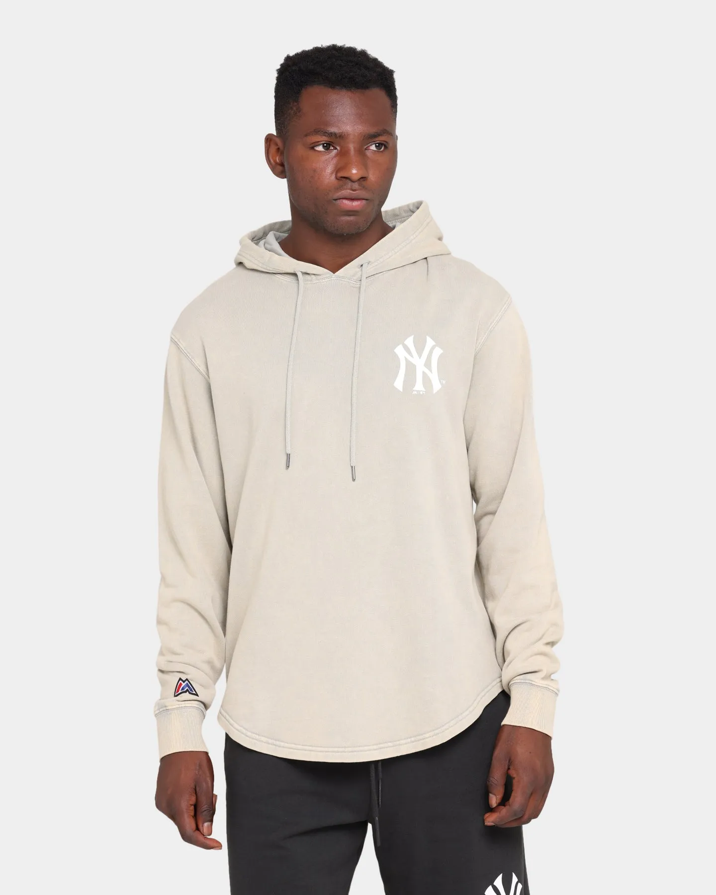 Majestic Athletic New York Yankees Duke Washed Hoodie Snow Wash Pale