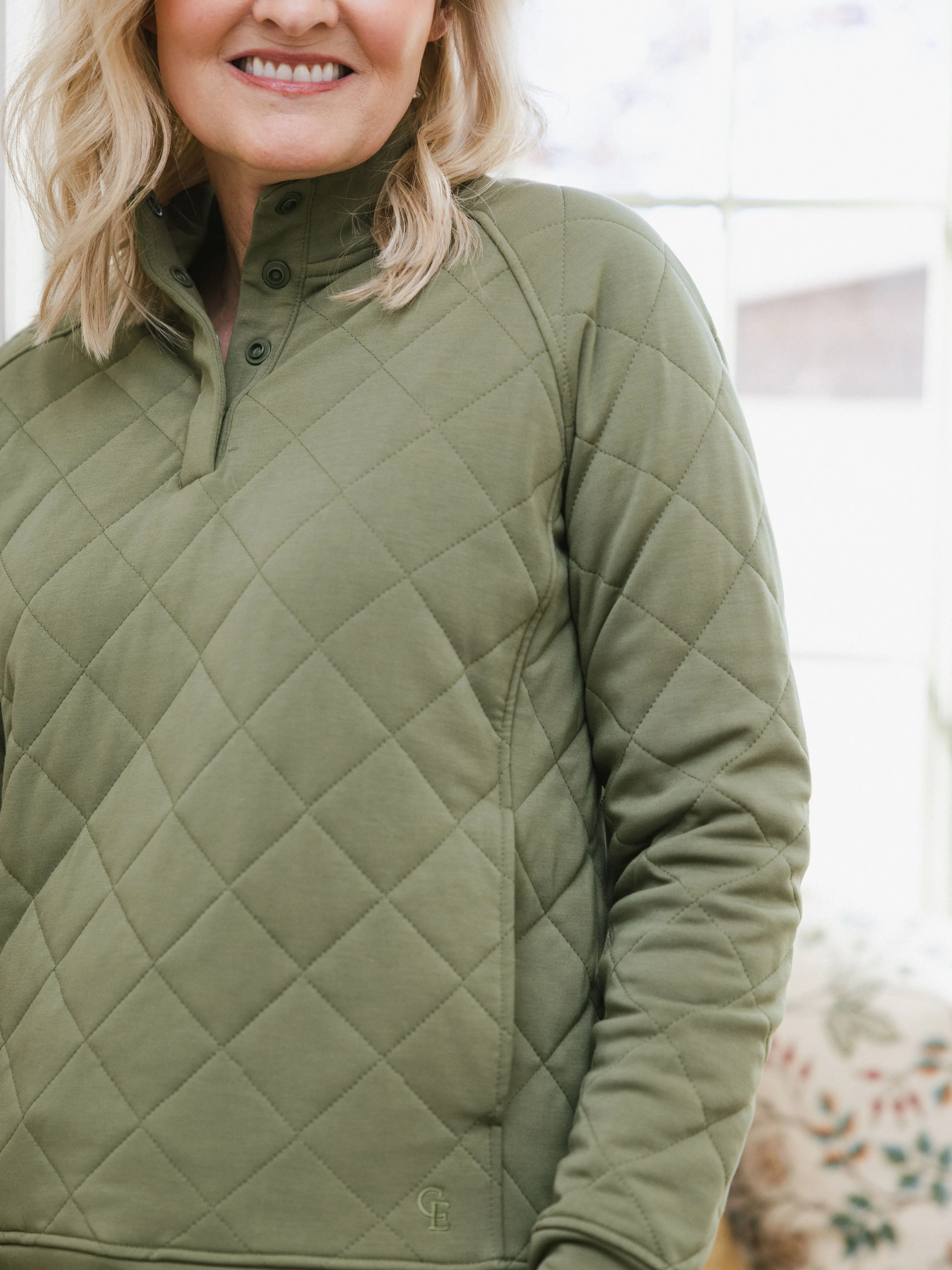 Women's Ultra-Soft Bamboo Quilted Snap Pullover